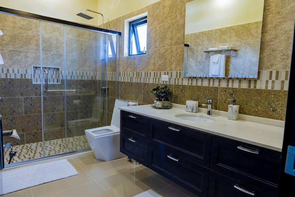 הוילה אוצ'ו ריוס Pyramid Point Manor מראה חיצוני תמונה